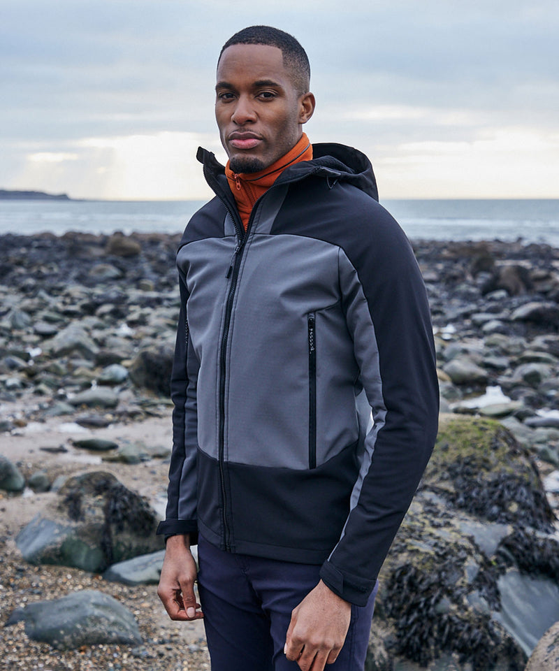 Expert active hooded softshell